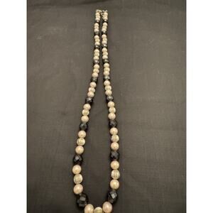 Necklace With Pearls, Onyx, And Silver Toned Beads.